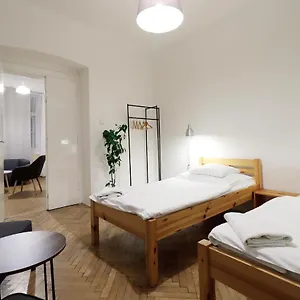 https://agnes-3.praguehotelsweb.com